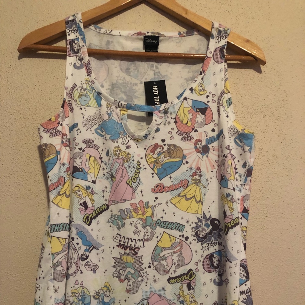 🏰 adult size Disney Princess tank Top
